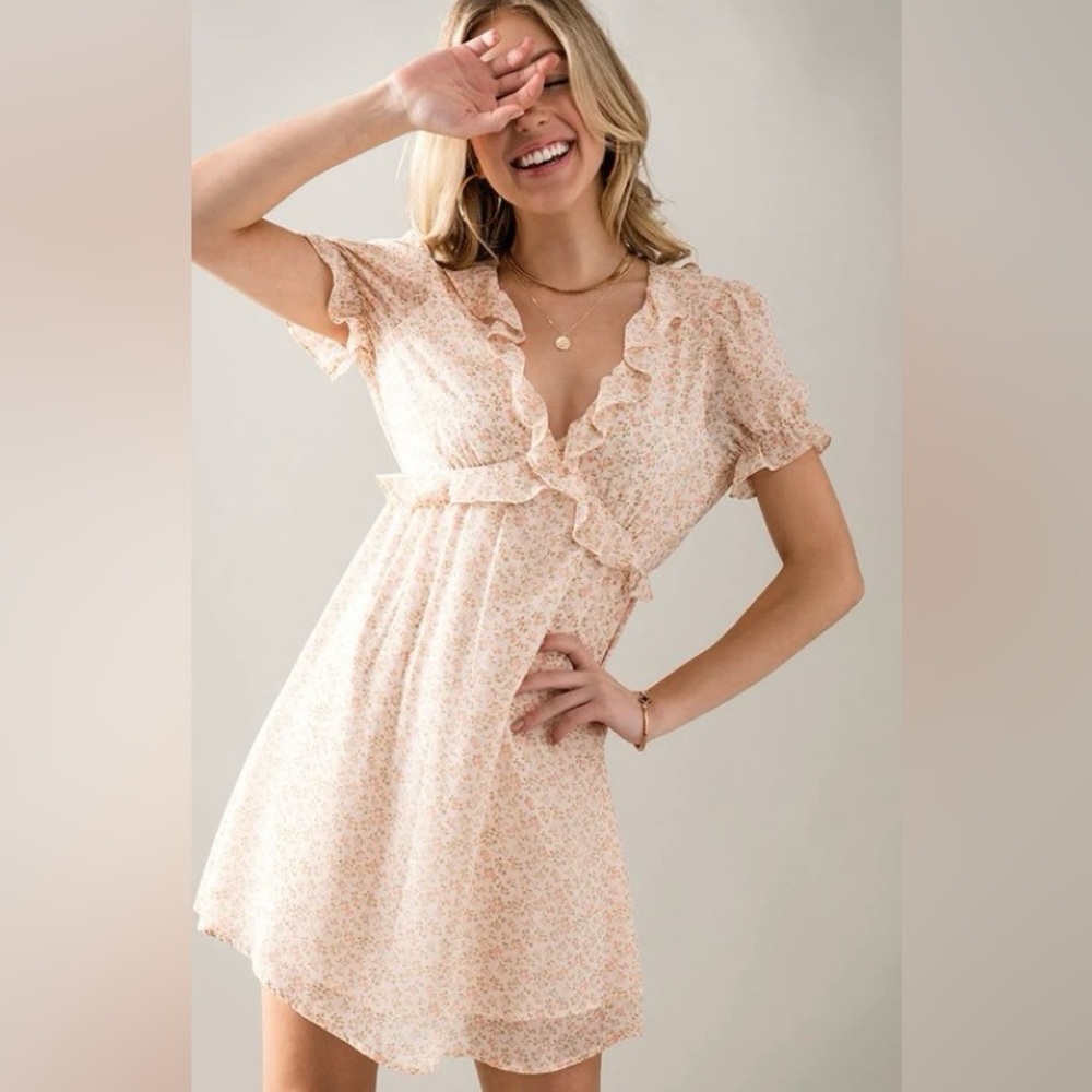 Love Tree  Delicate Floral Dress SZ Small